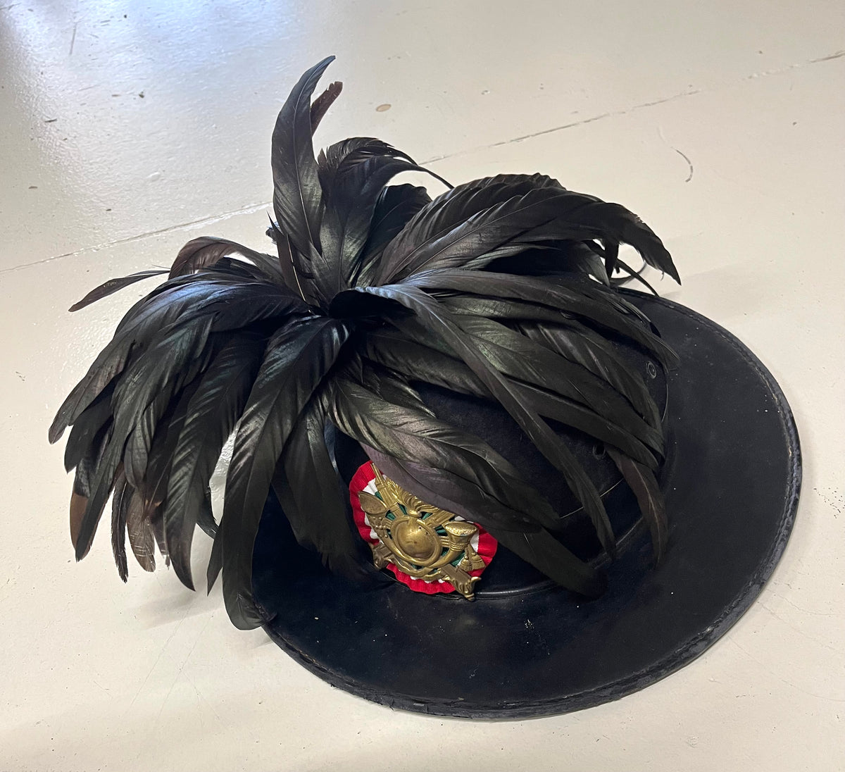 Cappello Bersagliere Militare Originale "Vaira" Completo di Piumetto e Fregio