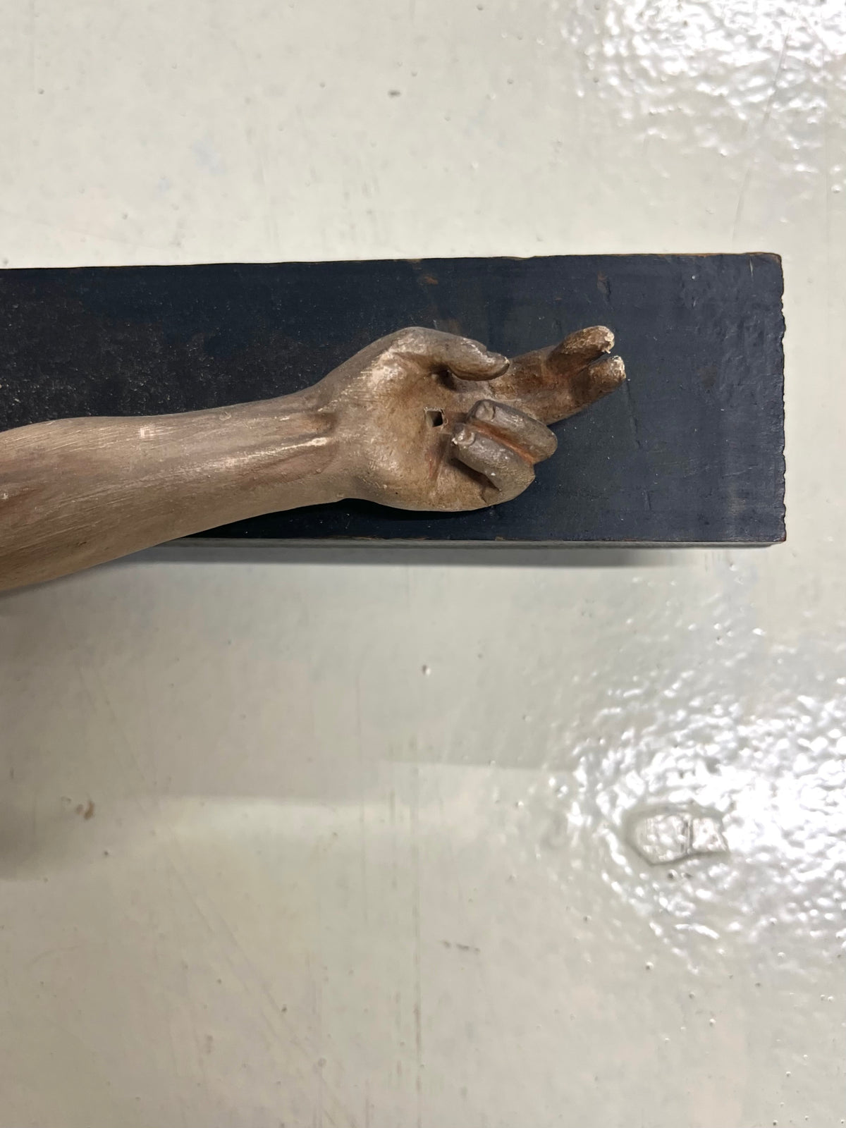 Crocifisso Antico in Legno Policromo – Artigianato Tirolese / Val Gardena, Fine '800