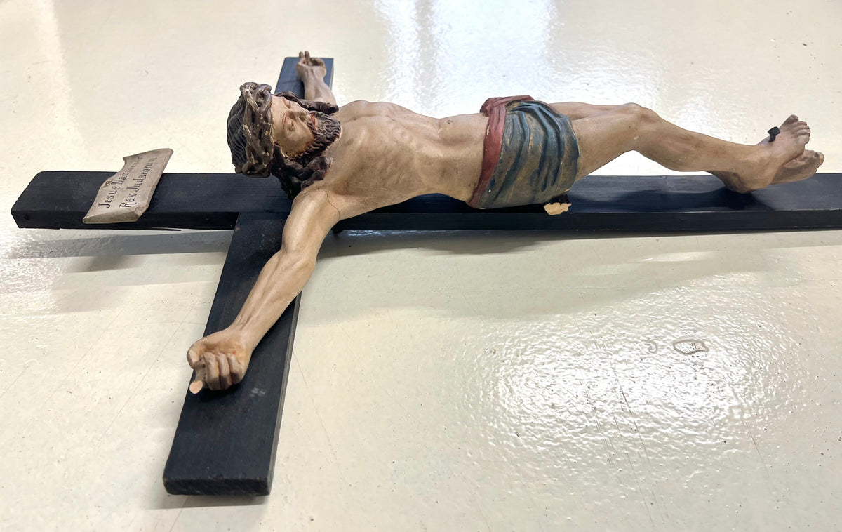 Crocifisso Antico in Legno Policromo – Artigianato Tirolese / Val Gardena, Fine '800
