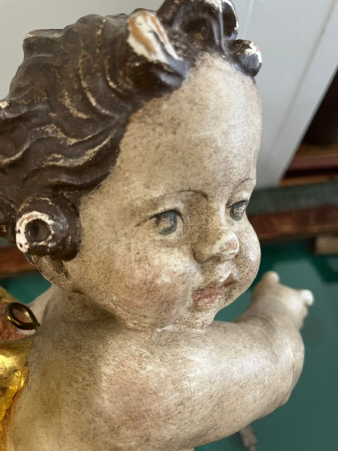 Putto Alato Barocco in Legno Intagliato, Policromo e Dorato – XVII-XVIII Secolo, H 40 cm